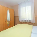 Apartamento 1 Bedroom Awesome In