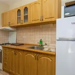 1 Bedroom Awesome In Apartamento