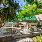 Apartment 1 Bedroom Awesome In Dramalj
