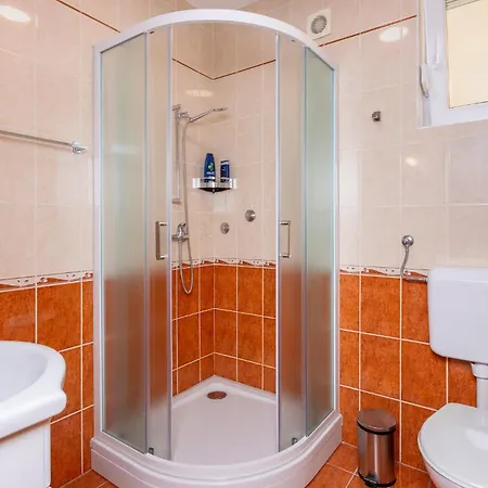 Apartament 1 Bedroom Awesome In